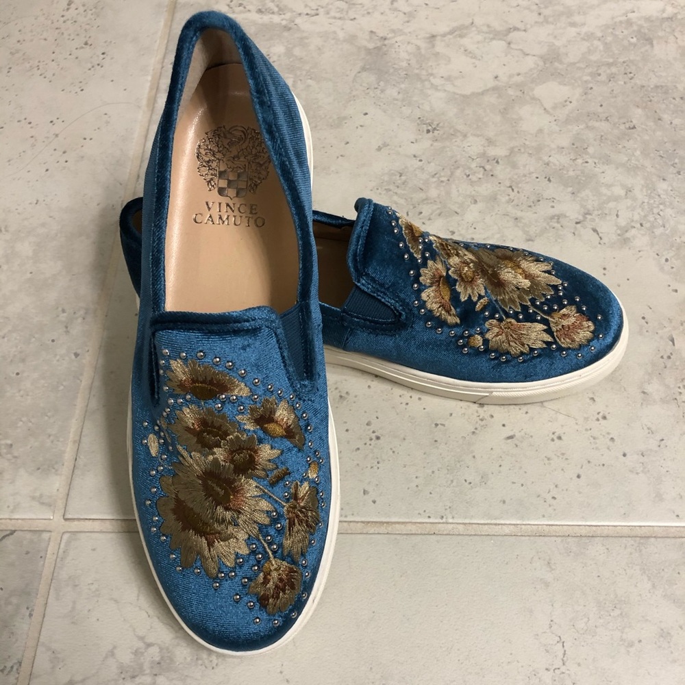 Vince camuto slip ons